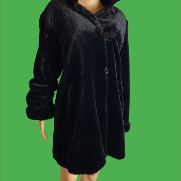 Gallery Petite mod-acrylic faux fur button up swing jacket size M, made in USA - Picture 7 of 11